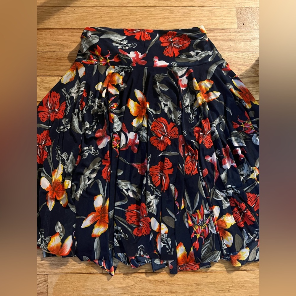 Women’s floral skirt